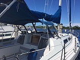 1997 Catalina 380 Photo #3