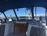 1997 Catalina 380 Photo #4