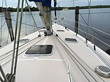 1997 Catalina 380 Photo #25