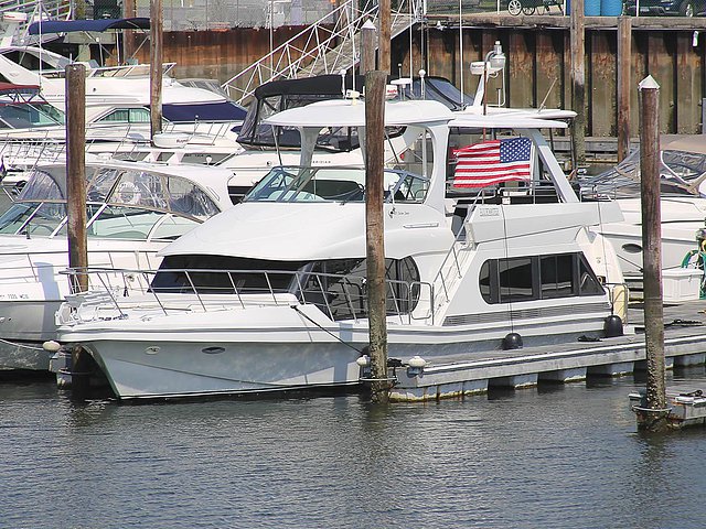 1997 Bluewater Yachts 510 Custom Series Photo