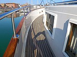 1997 Grand Banks 49 Motoryacht Photo #9