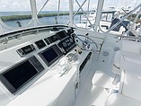 1997 Hatteras 43 Convertible Photo #16