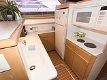 1997 Hatteras 43 Convertible Photo #35
