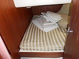 1997 Hunter 376 Photo #27