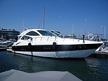 2010 Cruisers Yachts 520 Sports Coupe Photo #2